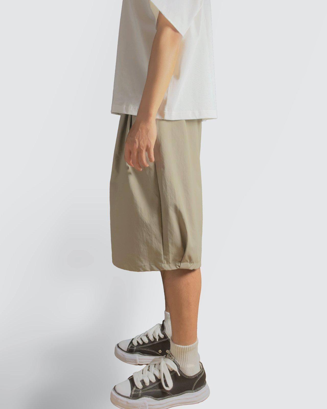 Pleated Wide Tailored Shorts: Fit
