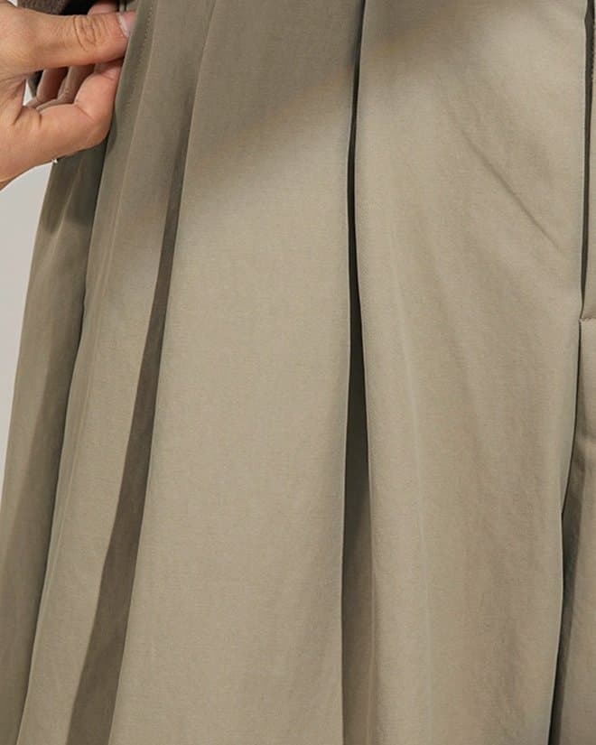 Pleated Wide Tailored Shorts: Fabric