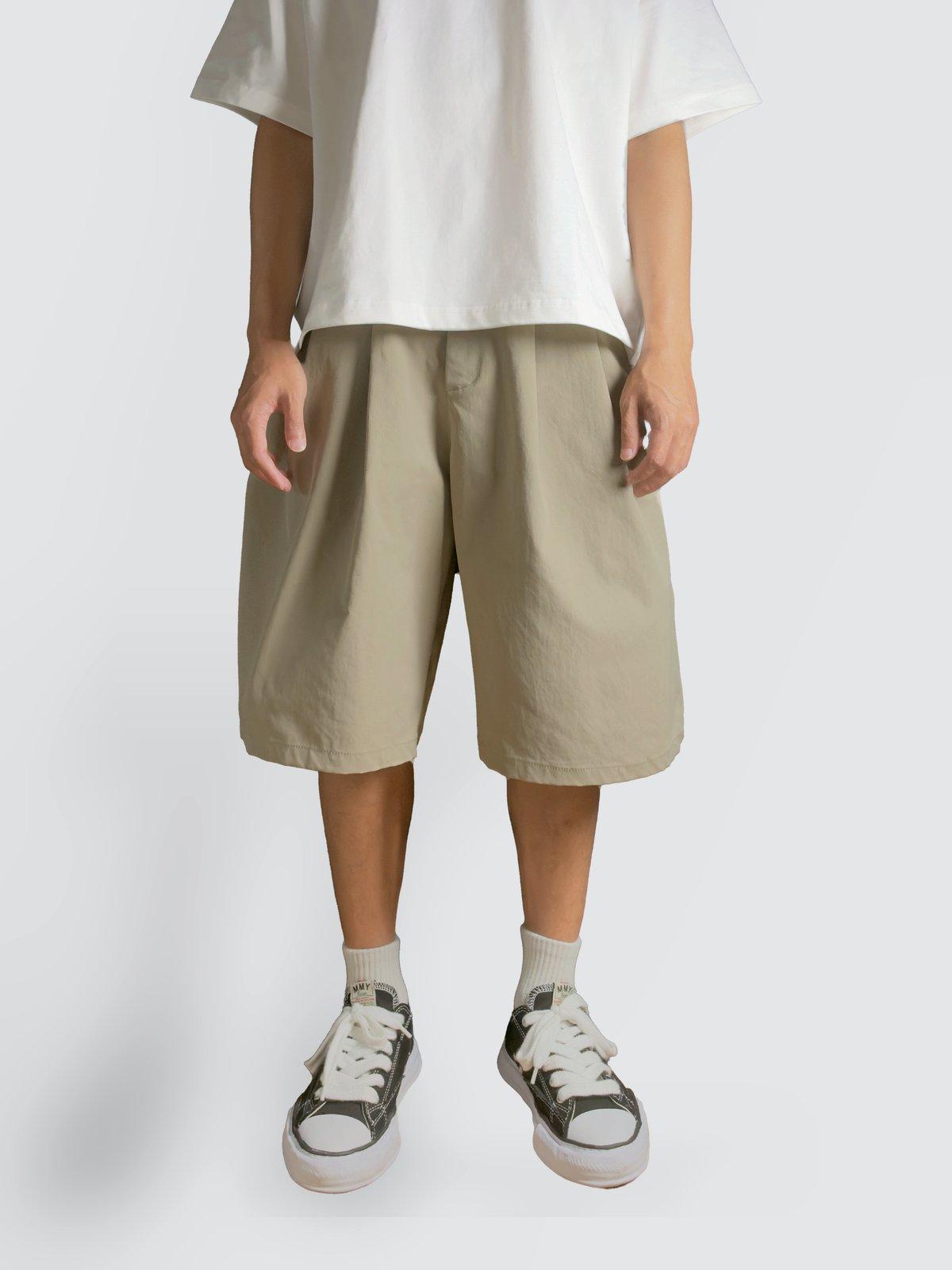 Pleated Wide Tailored Shorts (Khaki)